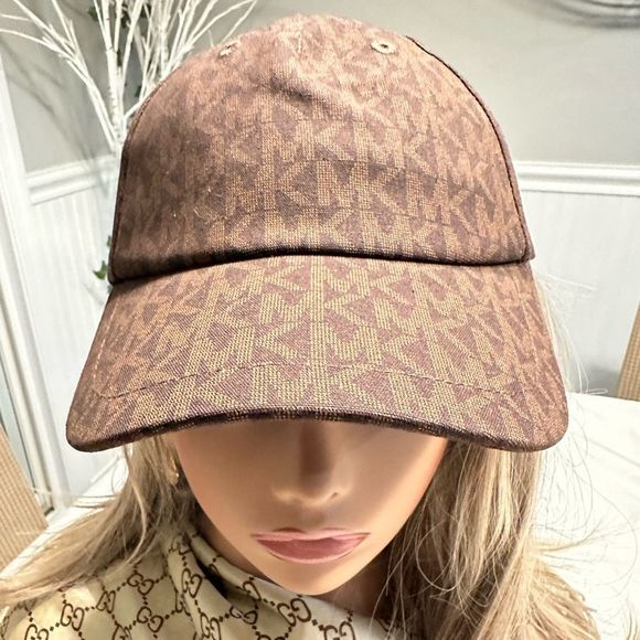 MK SIGNATURE LOGO BASEBALL Cap - Picture 3 of 7